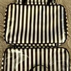 Henri Bendel Large Weekender Hanging Cosmetics Bag - Like New